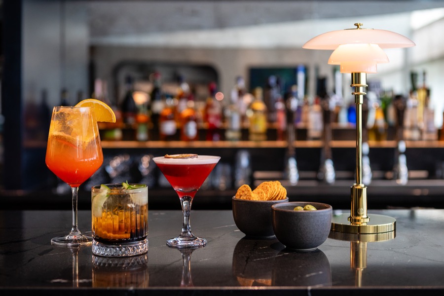 17   Bar   Amex Centurion Lounge Schiphol Amsterdam websize